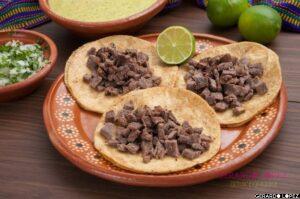Tacos de bistec